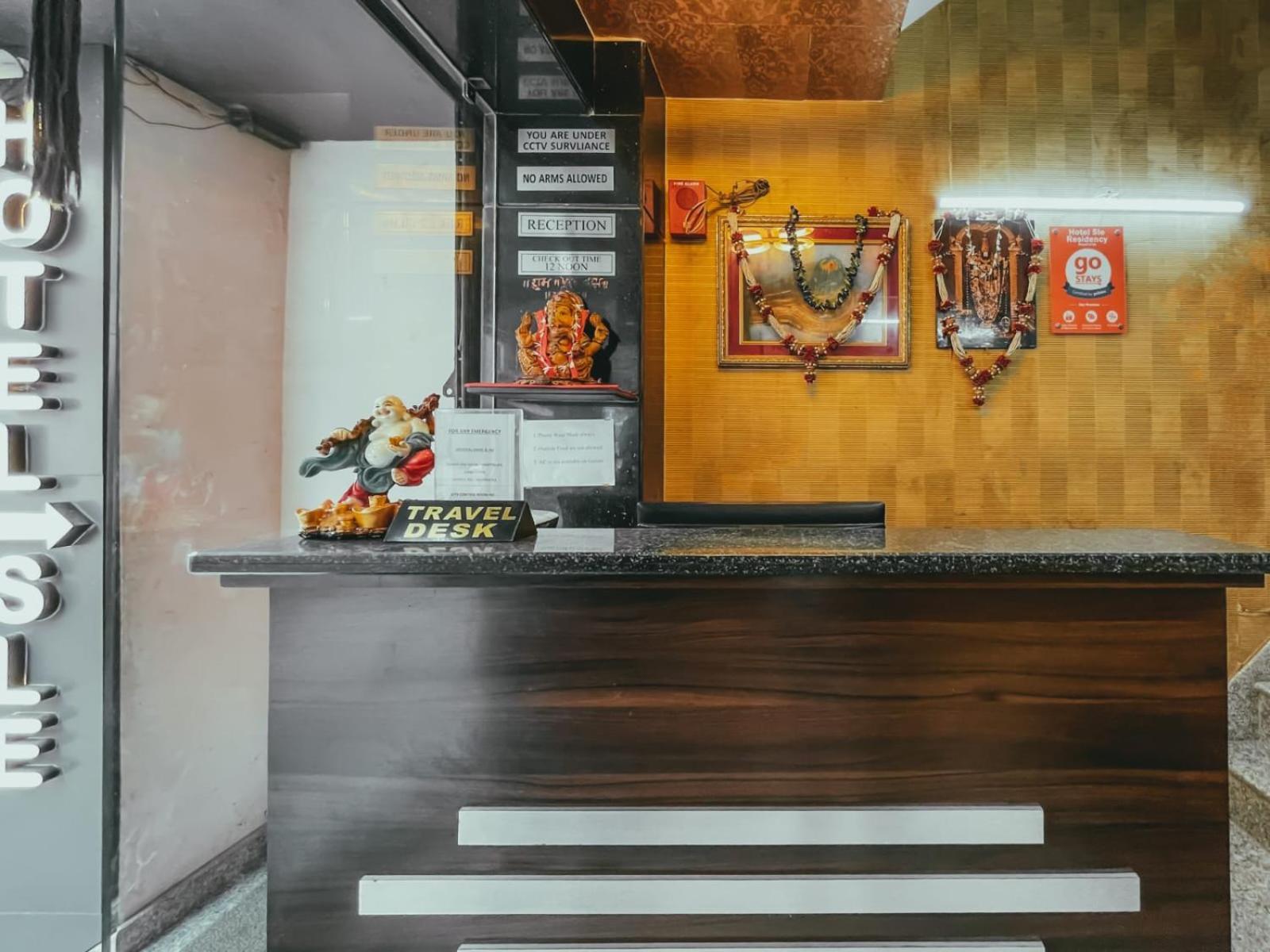 Hotel S L E Residency Varanasi Exterior foto