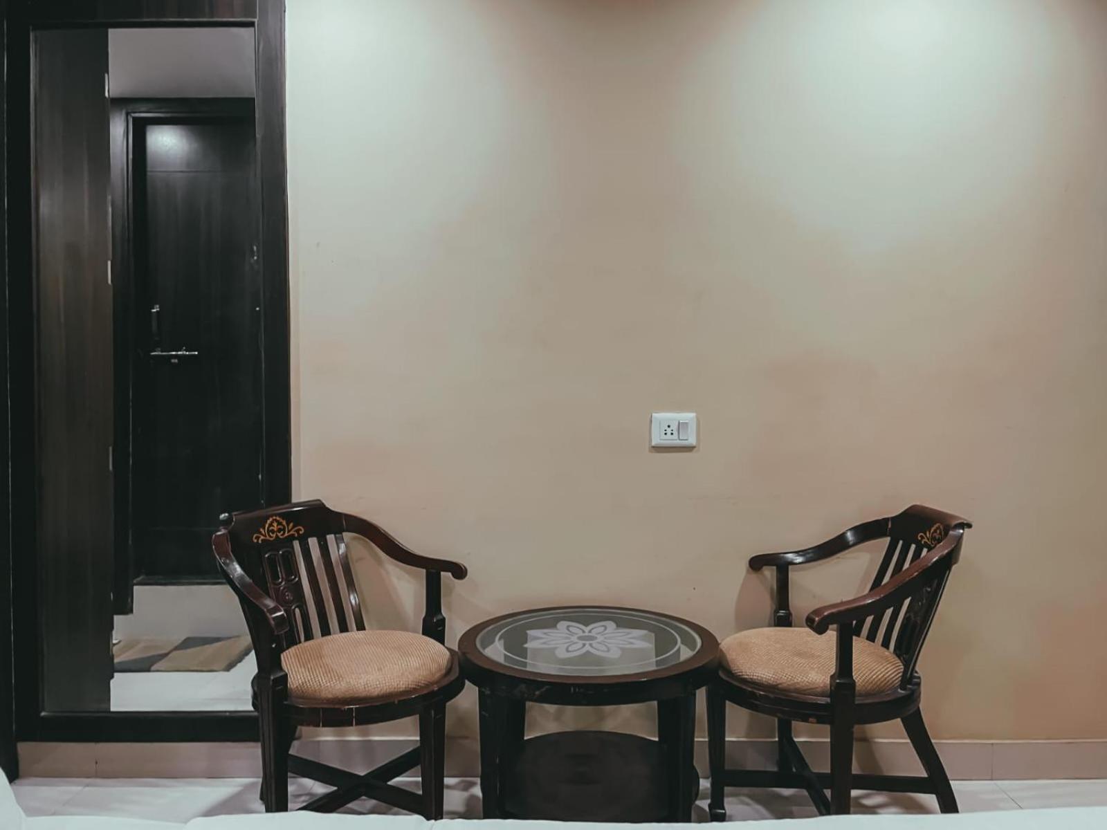 Hotel S L E Residency Varanasi Exterior foto