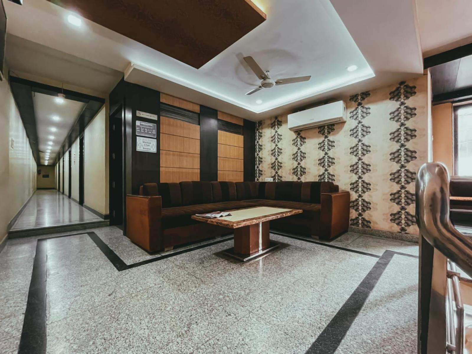 Hotel S L E Residency Varanasi Exterior foto