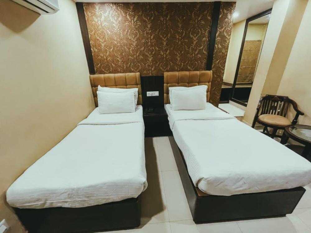 Hotel S L E Residency Varanasi Exterior foto